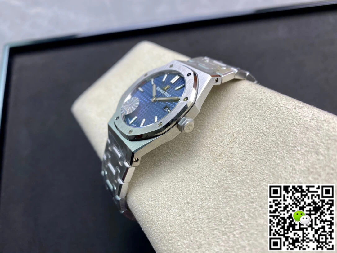 Audemars Piguet Royal Oak 67650ST.OO.1261ST.01 JF Factory 1:1 Best Edition Replica Watch Blue Dial Swiss Quartz